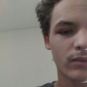 Meet your Posher, Devin